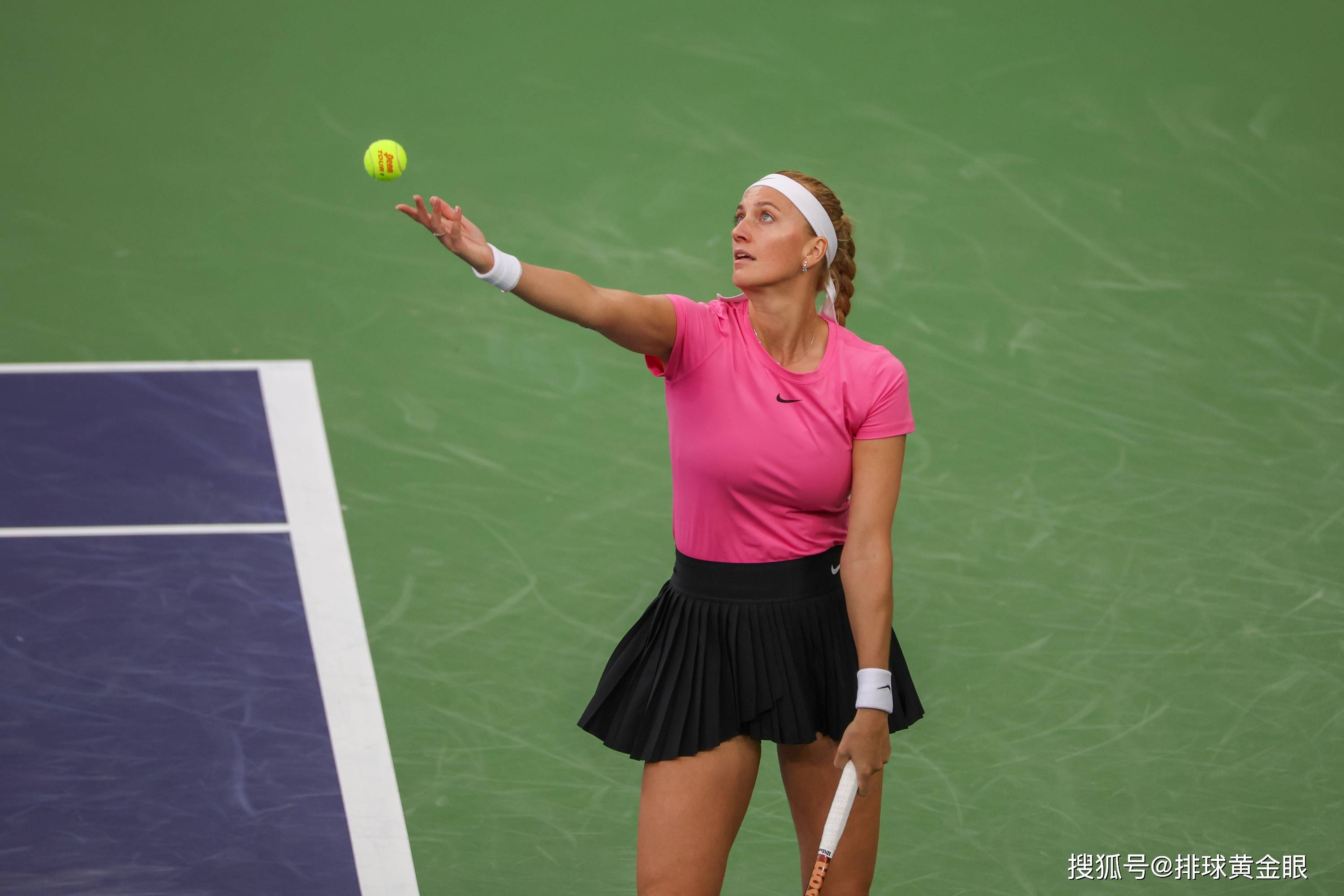 爱游戏官网-科维托娃在热火比赛中最后时刻胜出，刷新纪录引发热议！-爱游戏官网